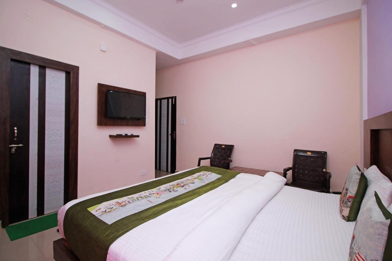 Oyo Hotel Chandni Дармсала Экстерьер фото